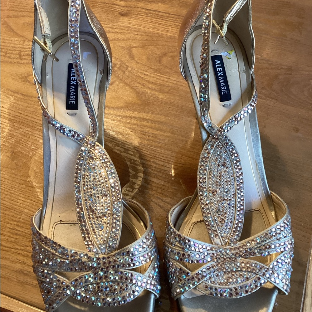 Woman’s Size 8.5  “Alex Marie” Formal Shoes